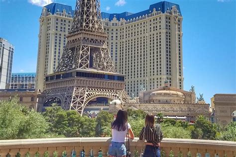 2023 Explore Best Must See Spots: Las Vegas Strip Walking Tour