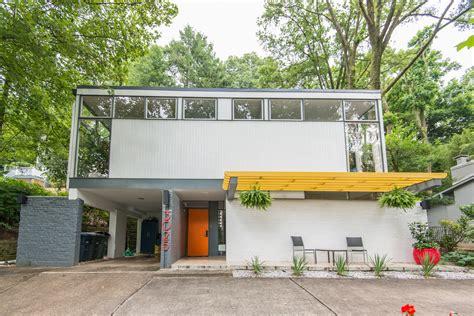 Washington D.C. Bauhaus Home for Sale Photos | Architectural Digest