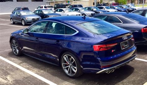 S5 Sportback in Navarra Blue