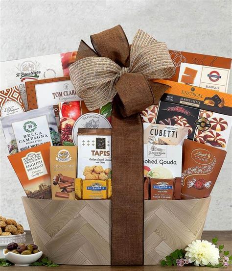 16 Best Gift Basket Delivery Services in Dallas, TX - Petal Republic