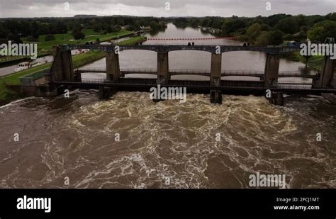 River trent flood Stock Videos & Footage - HD and 4K Video Clips - Alamy