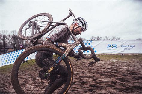 Mathieu van der Poel starts into cyclocross season - Alpecin Cycling