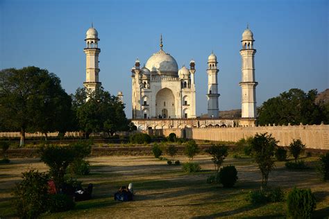 Bibi-ka-Maqbara: A Visual Tour | Sahapedia