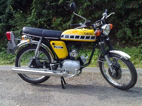 Yamaha FS1E (Fizzy) Gallery - Classic Motorbikes