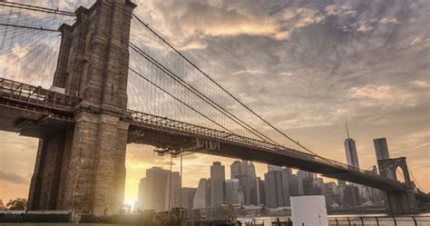 10 Fascinating Stories From The History Of The Brooklyn Bridge - Listverse