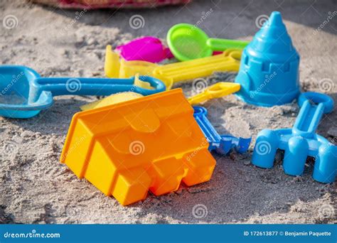 Colorful Sandcastle Tools on the Beach Stock Image - Image of toys, summer: 172613877