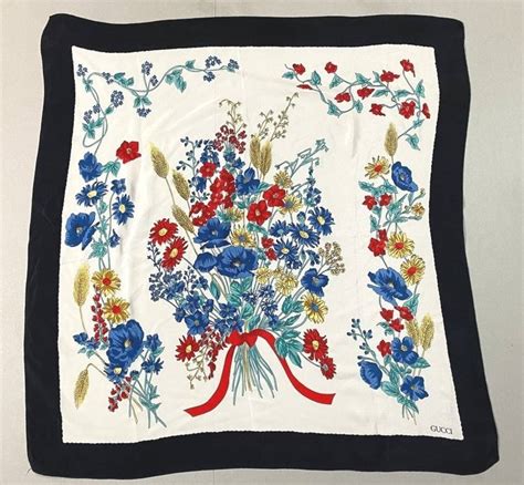 Gucci - Flora Scarf - Catawiki