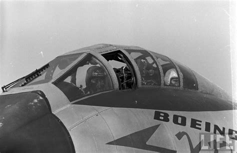 YB-52_out_side_Cockpit | Aircraft of World War II - WW2Aircraft.net Forums