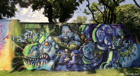 Street artists paint in Parque Patricios | BA Street Art