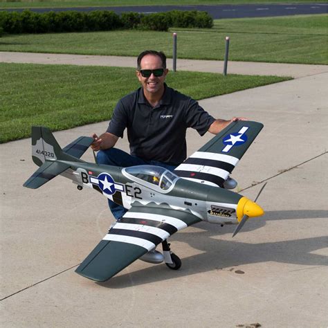 HANGAR 9 P-51D MUSTANG 20CC ARF WARBIRD IN HOLZBAUWEISE, OPTIONALES ...