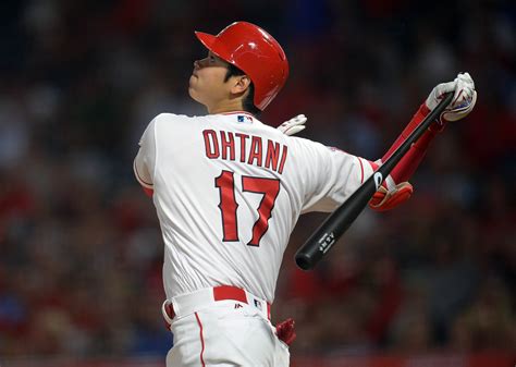 Shohei Ohtani : Shohei Ohtani Is Batting 636 Throwing 100 Mph Cheese ...