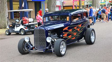 Traditional Hot Rod Flames: Details + Photo Gallery from Back to the ’50s