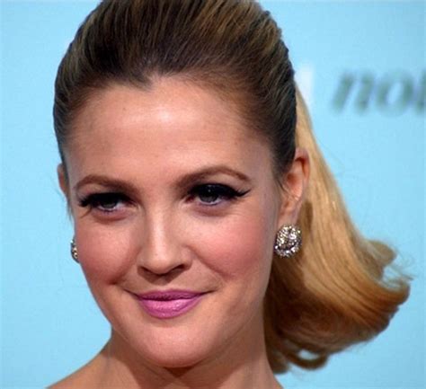 Drew Barrymore perdió 10 kilos de peso y sorprende con su nueva figura