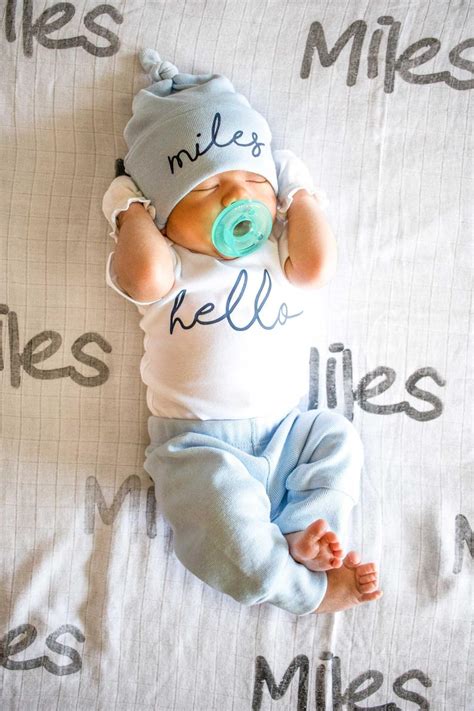 Baby Boy Coming Home Outfit. Fall Winter. Newborn Hello | Etsy Baby Tritte, First Baby, Baby ...