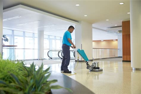 Vinyl Floor Cleaning Service Professionals - ServiceMaster