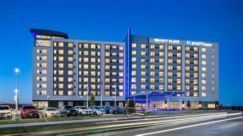 Quad Cities Hotel in East Moline | Hyatt Place East Moline