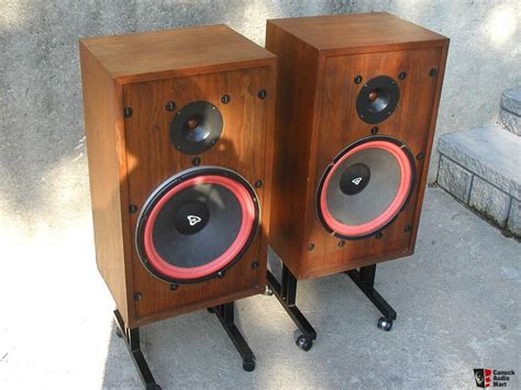 CERWIN VEGA Model 26 Speakers - Early 70s Vintage Photo #159685 - Canuck Audio Mart