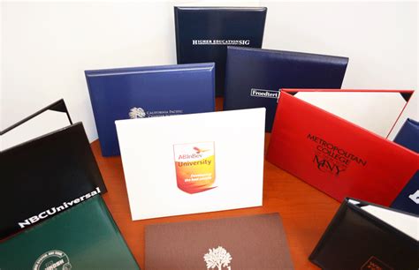 Personalized Custom Diploma Covers | DiplomaFolders