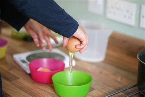 Schnecken (German sticky rolls) - Cooking with my kids