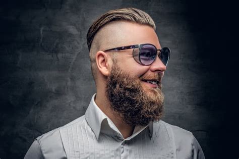 What Are The Best Beard Styles For Oblong Faces? - beardguidance.com