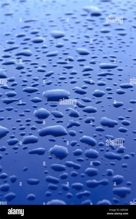 rain drops on car roof Stock Photo - Alamy