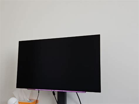 LG 27GR95QE, Computers & Tech, Parts & Accessories, Monitor Screens on Carousell