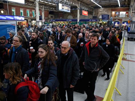 'Worst rail strike in decades' hits British commuters | Europe – Gulf News