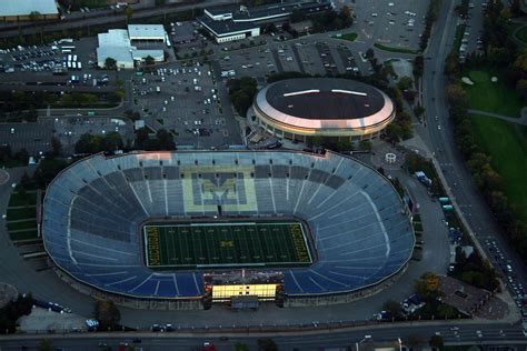 Michigan Stadium Aerial | This photo illustrates Startup Wee… | Flickr