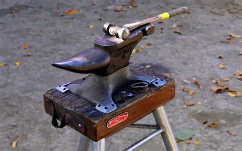 The Best Anvils for Beginner Blacksmiths in 2020 - Begin to Blacksmith