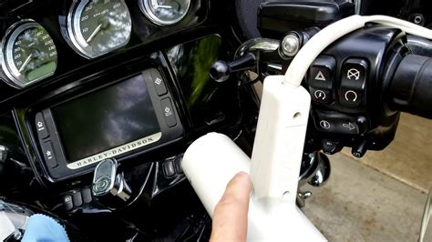 Dashboard Screen Protector Removal Harley Boom Box 6.5GT Infotainment ...