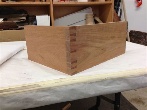 Student Cuts Dovetails on the Bandsaw - David J. Marks