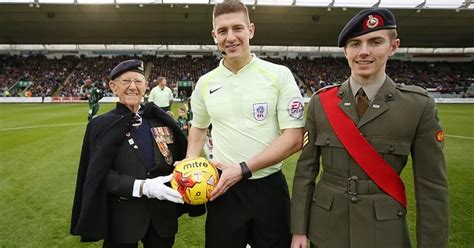 Robert Jones to referee Walsall versus Plymouth Argyle in League One ...