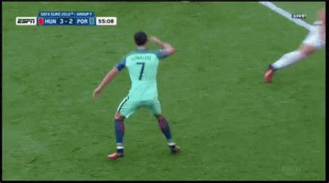 Cristiano Ronaldo Angry GIF - Cristiano Ronaldo Angry Soccer - Discover ...