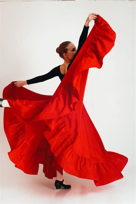 10 Popular Dances Around The World - SPEAK Blog