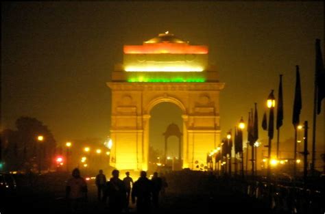 Lighting Umbrella: INDIA GATE: A BEAUTIFUL NIGHT VIEW