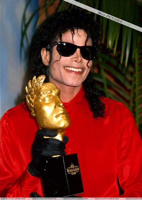 michael jackson | Michael jackson awards, Michael jackson, Michael jackson bad