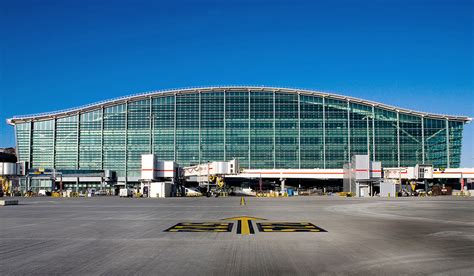 London Heathrow Airport (LHR) | London, UK