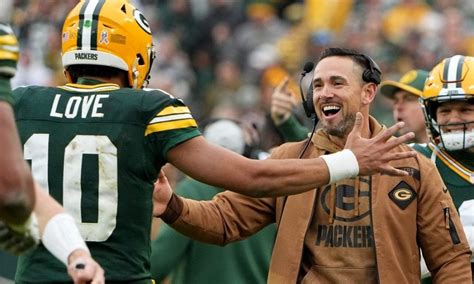 WATCH: Packers vs. Cowboys Highlights Super Wild Card Weekend