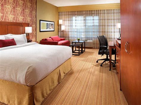 Courtyard Marriott Long Beach Airport | Hotels in Long Beach, Los Angeles