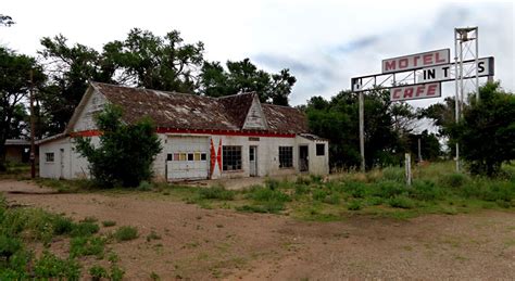 Day Trips: Glenrio, Texas: West Texas ghost town was once a popular stop on Route 66 - Columns ...