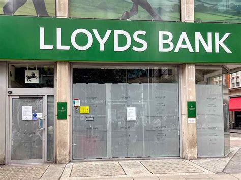 Lloyds and Halifax to Close 66 More Branches from October