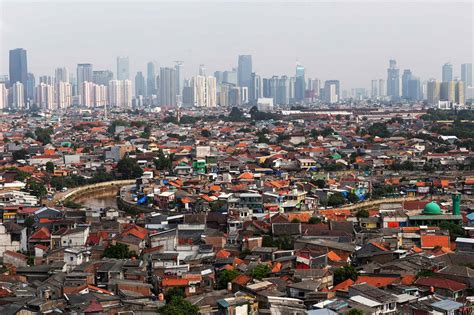 Why Indonesia Is Shifting Its Capital From Jakarta: QuickTake - Bloomberg