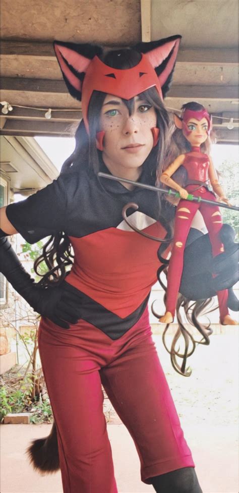 My Catra cosplay with Catra figure (season 4 catra) : r/PrincessesOfPower