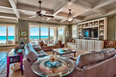 Jason Aldean's Selling His Florida Gulf Coast Home For $2.95 Million