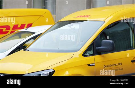 Dhl van logo Stock Videos & Footage - HD and 4K Video Clips - Alamy