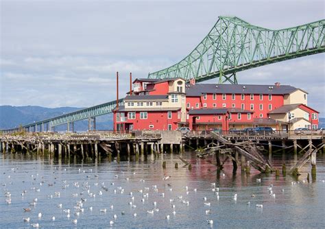 14 Things to do in Seaside Oregon (+Where to Stay) | The Whole World Is ...