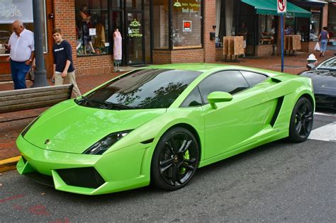 Green Lamborghini Gallardo