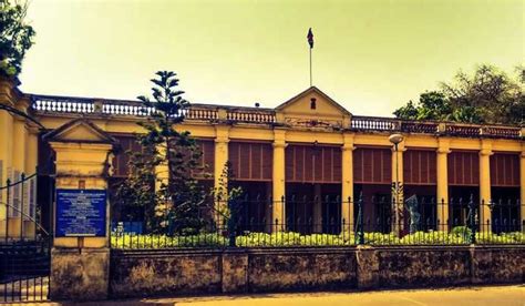 Chandannagar Museum West Bengal, Travel Experts, Sacred Heart, Cemetery ...