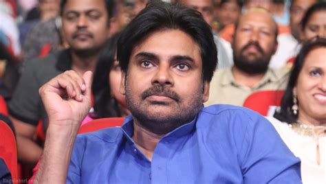 Prakash Raj to lock horns with Pawan Kalyan?