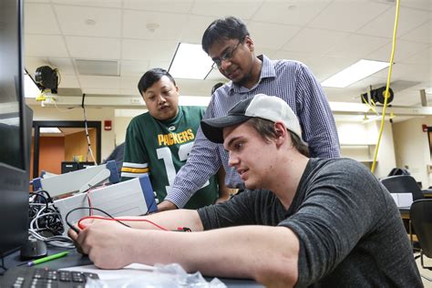 WiSys names UW-Green Bay’s Prof. Md Maruf Hossain 2019 Innovator of the Year | All In Wisconsin